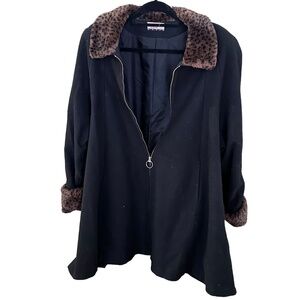 Very cute faux leopard collar and cuffs black swing coat w/ zipper closure.